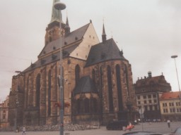 Náměstí Republiky v Plzni - katedrála Sv.Bartoloměje.